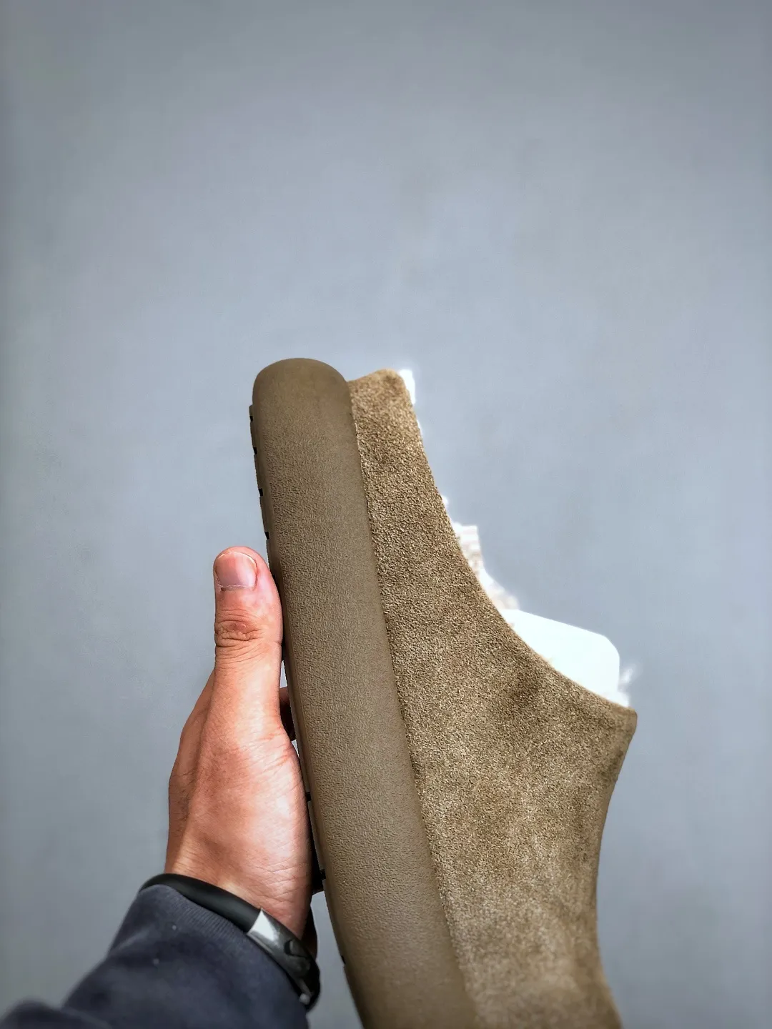 Local self-pickup 💰480 supports store release, the latest official revision and new style! The platform is exclusively for foreign trade UGG Tasman GTX winter neutral small potato snow shoes 1172790 Produced by the ten-year-old brand shoemaking OEM production line. Pay attention to every detail. Longfeng A-grade genuine sheep fur is integrated. Completely built in accordance with the ZP process. Size: 35-40